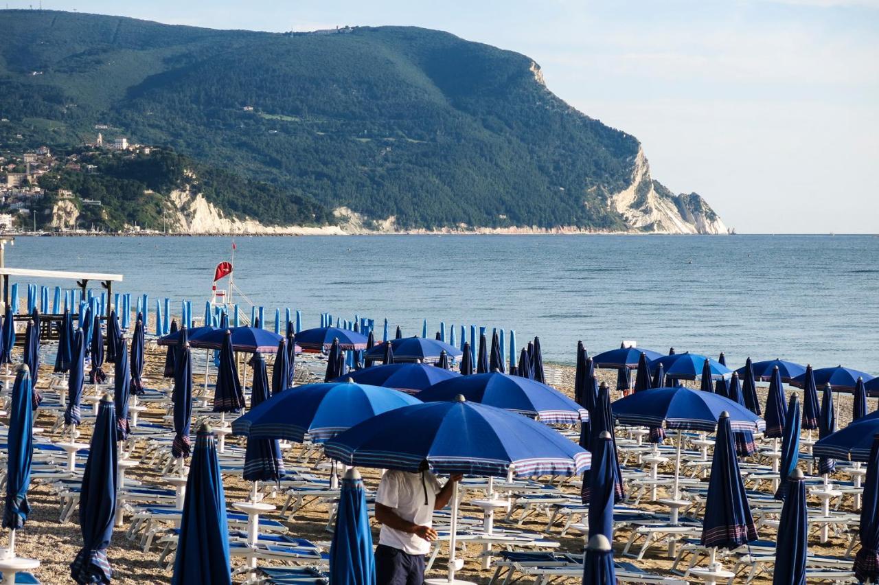 Conero Azzurro Hotel Numana Eksteriør billede